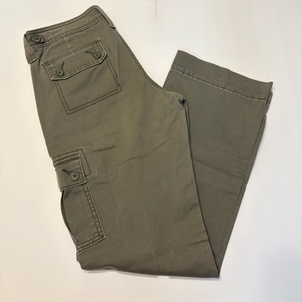 Vintage Levi’s Olive Green Cargo Pants